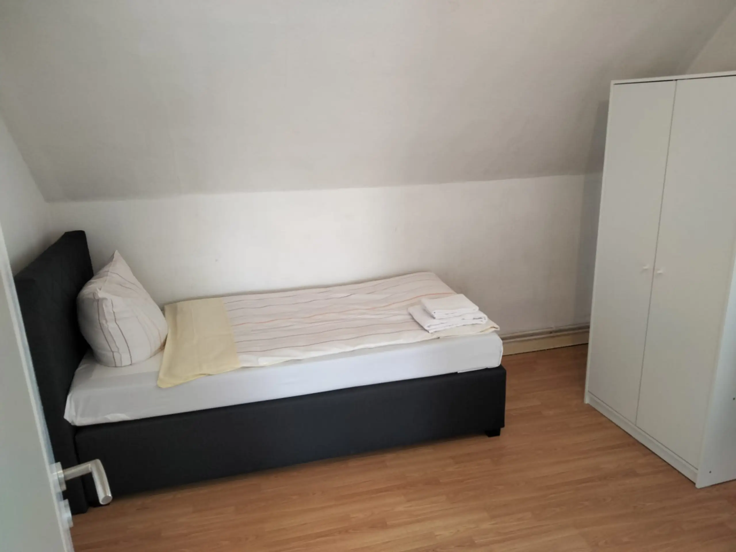 Monteurwohnung Wasbeker Straße 65 Links Schlafzimmer