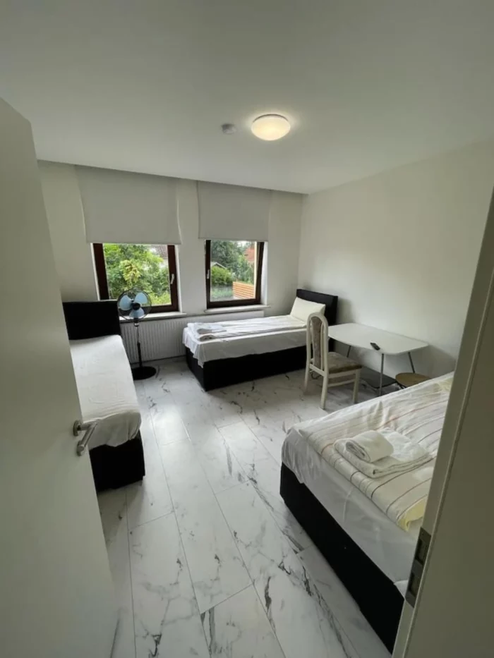 Wohnung mit 2 Bädern Schlafzimmer