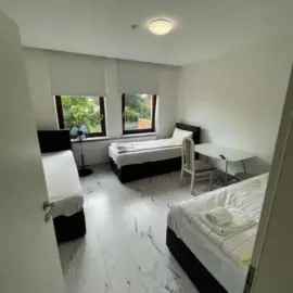 Wohnung mit 2 Bädern Schlafzimmer