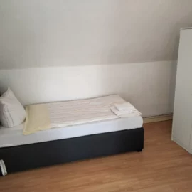 Monteurwohnung Wasbeker Straße 65 Links Schlafzimmer